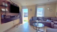 Lounges of property in Mindalore