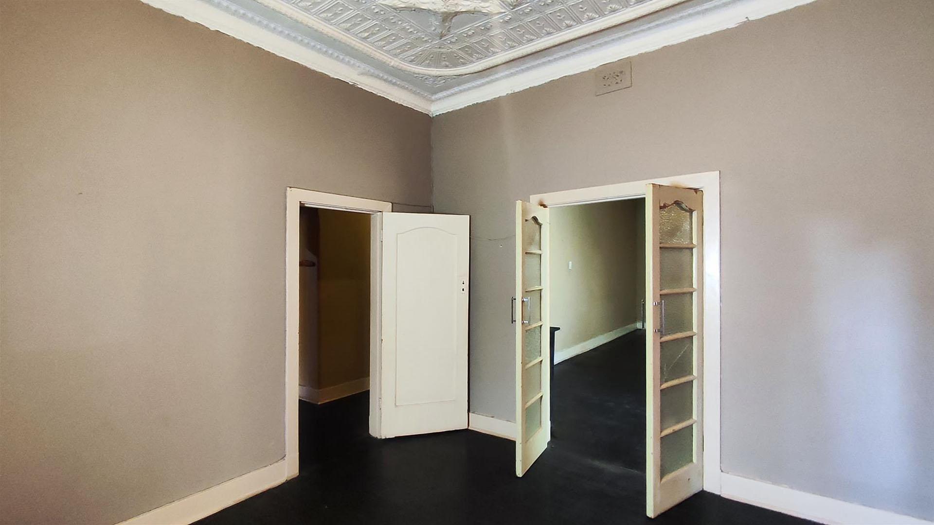 Dining Room - 23 square meters of property in Boksburg South