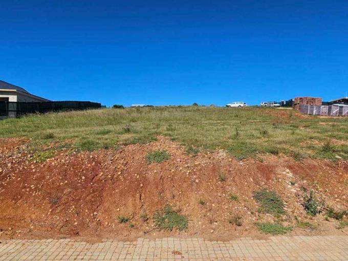 Land for Sale For Sale in Hartenbos - MR575414