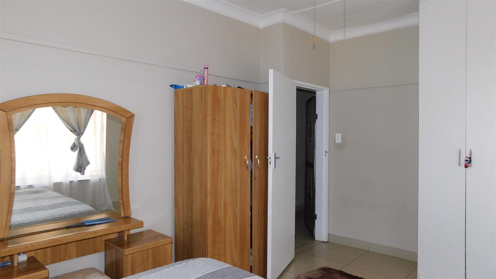 Bed Room 1 - 19 square meters of property in Mountain View