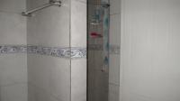 Bathroom 1 - 6 square meters of property in Northcliff