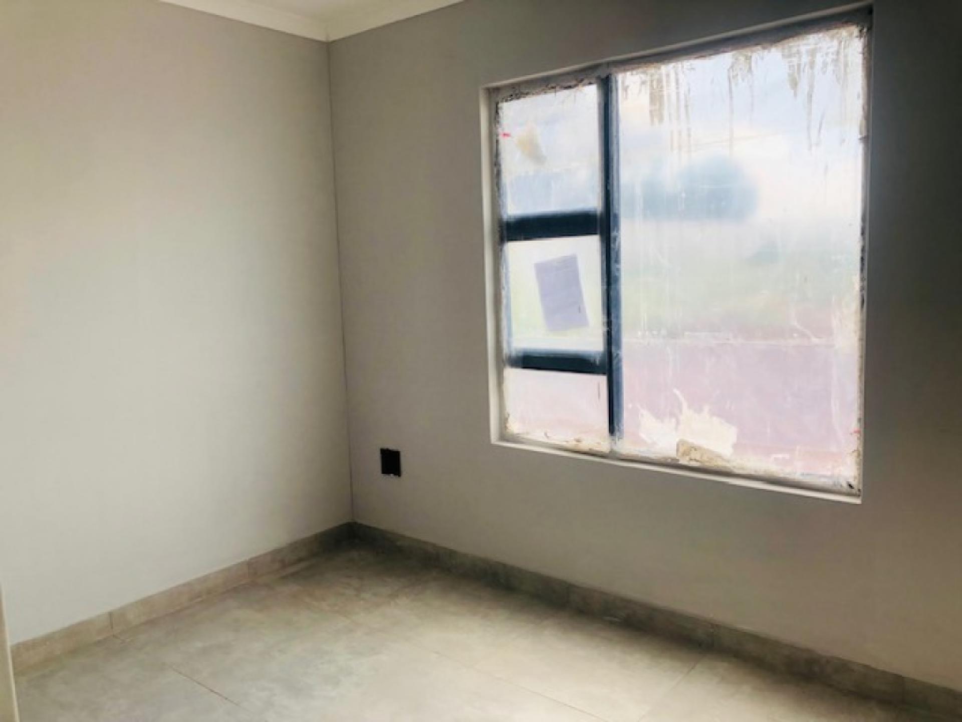  of property in Vosloorus