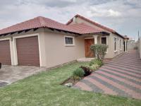 3 Bedroom 2 Bathroom House for Sale for sale in Windmill Park