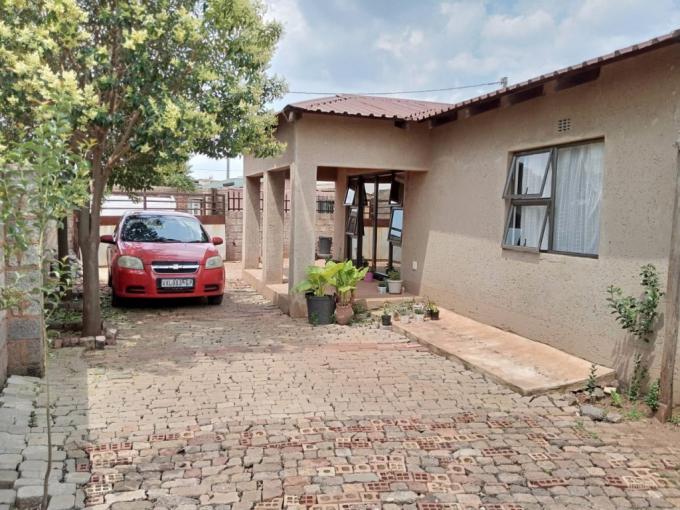 Houses For Sale in Thokoza MyRoof.co.za