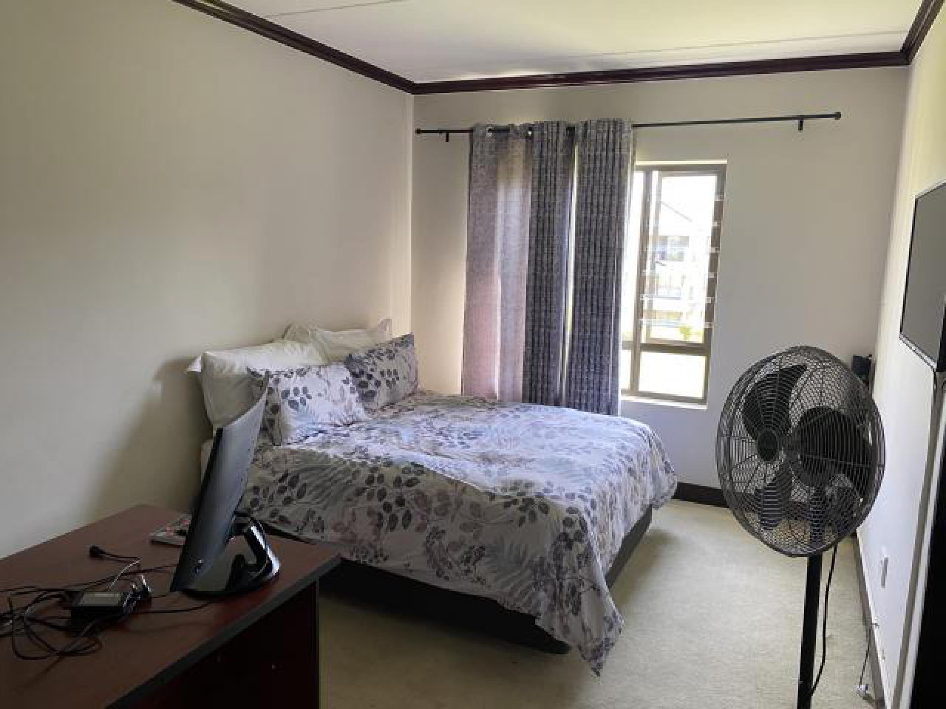 Bed Room 1 - 10 square meters of property in Needwood