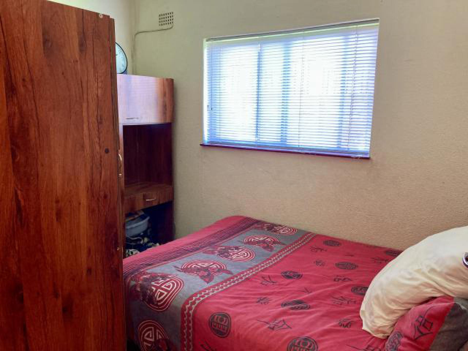 Bed Room 2 of property in Summerville