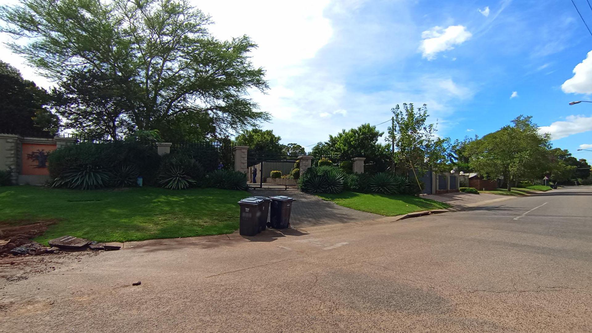 Front View of property in Waterkloof Ridge