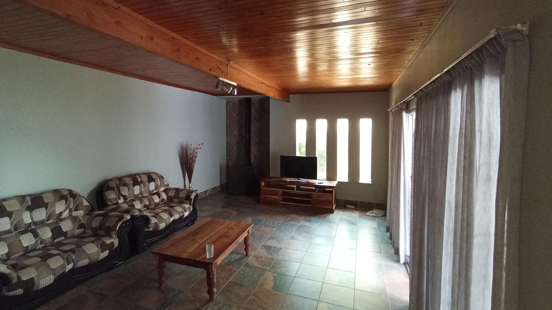Lounges - 60 square meters of property in Waterkloof Ridge