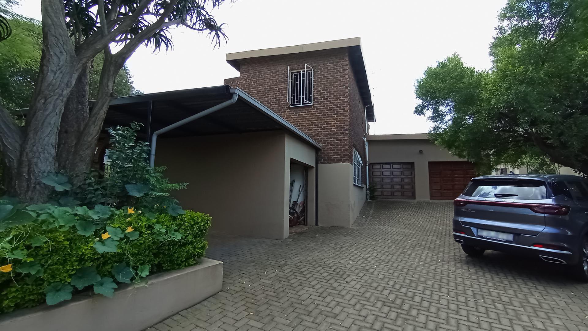 Front View of property in Waterkloof Ridge