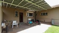 Patio - 33 square meters of property in Waterkloof Ridge