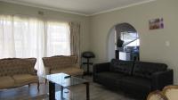 Lounges - 17 square meters of property in Mayfield Park