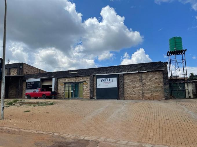 Commercial for Sale For Sale in Koster - MR576773