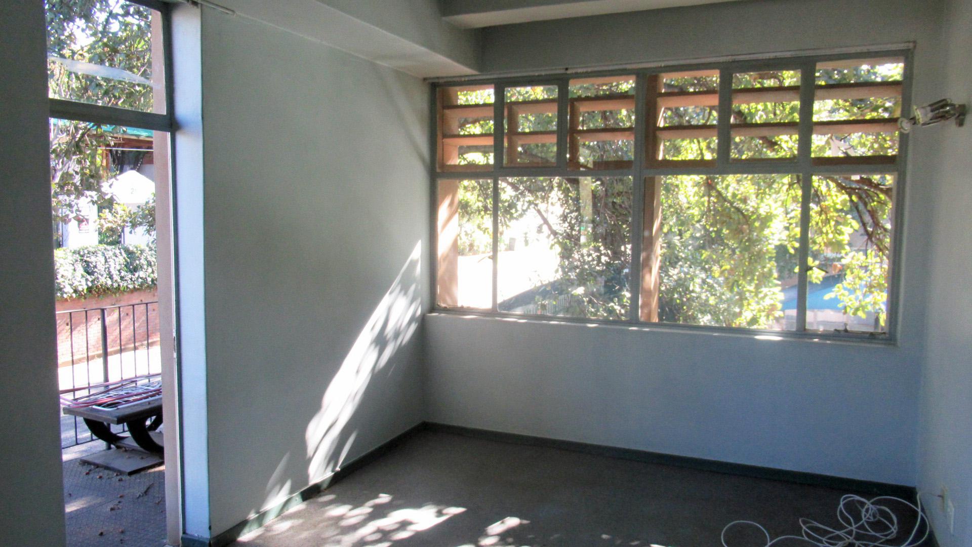 Lounges - 9 square meters of property in Richmond - JHB