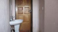 Bathroom 1 - 17 square meters of property in Protea Glen