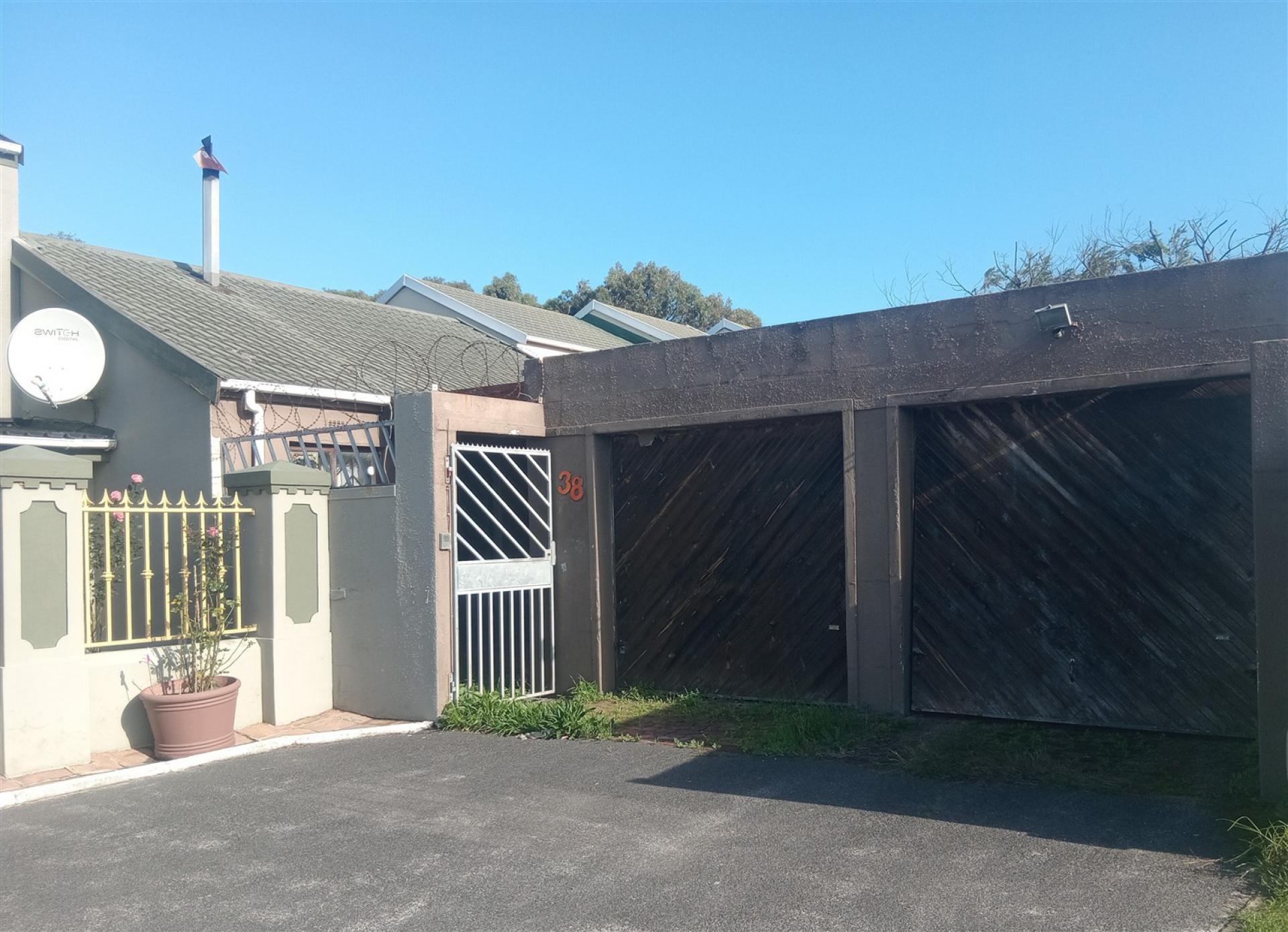 Front View of property in Ottery