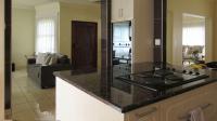 Kitchen - 14 square meters of property in Spruitview