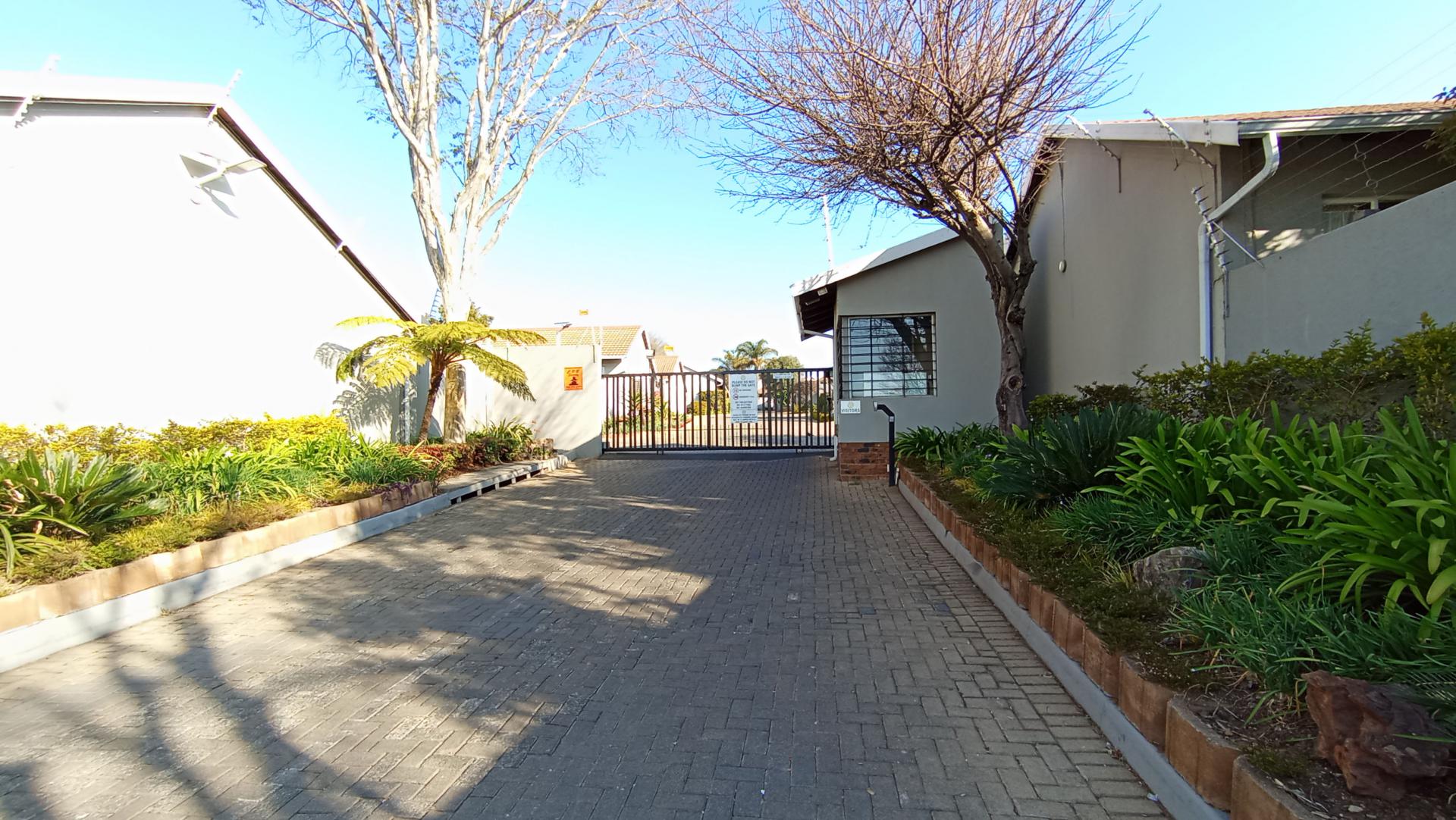 Front View of property in Northwold