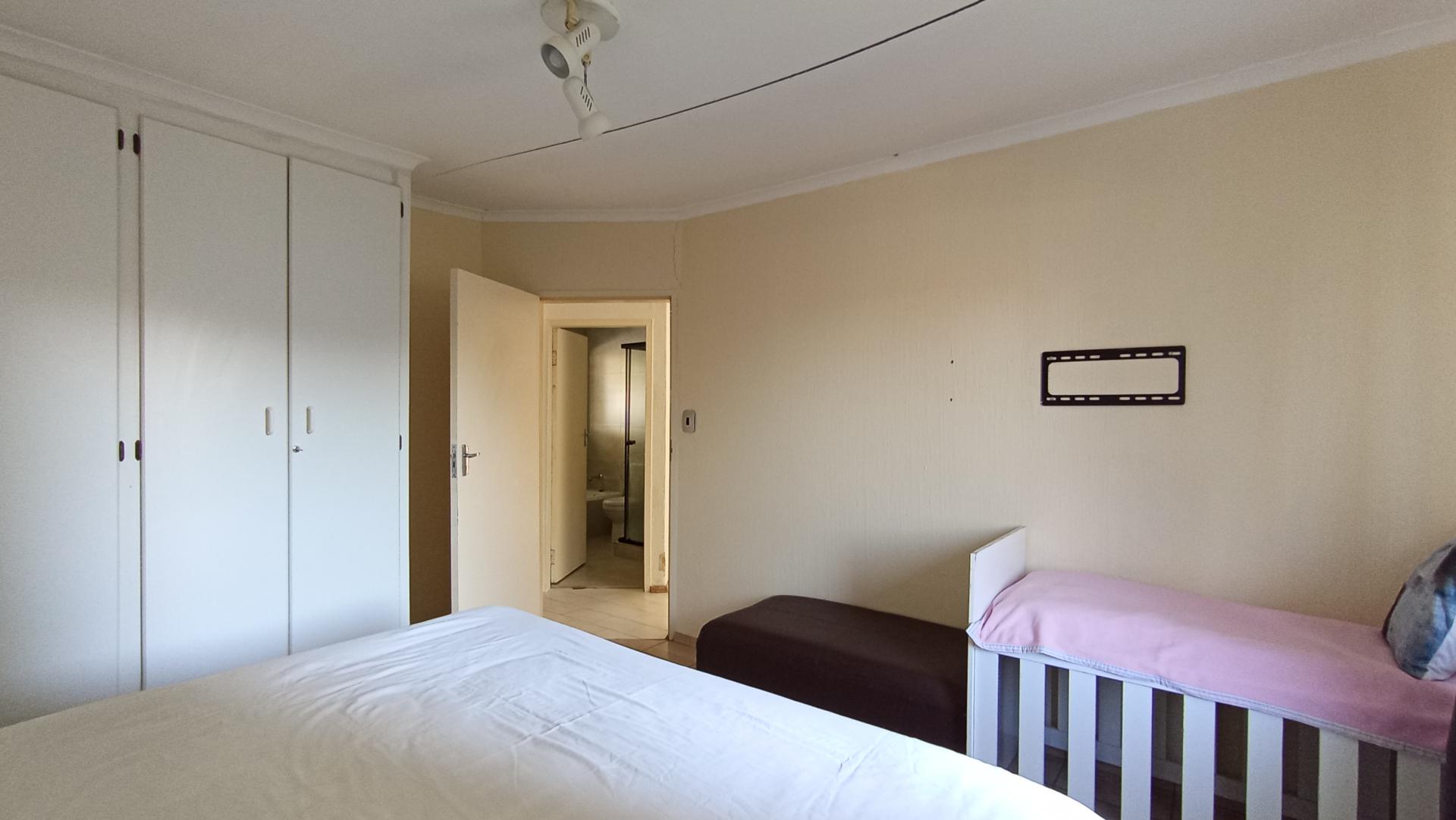 Bed Room 2 - 17 square meters of property in Northwold