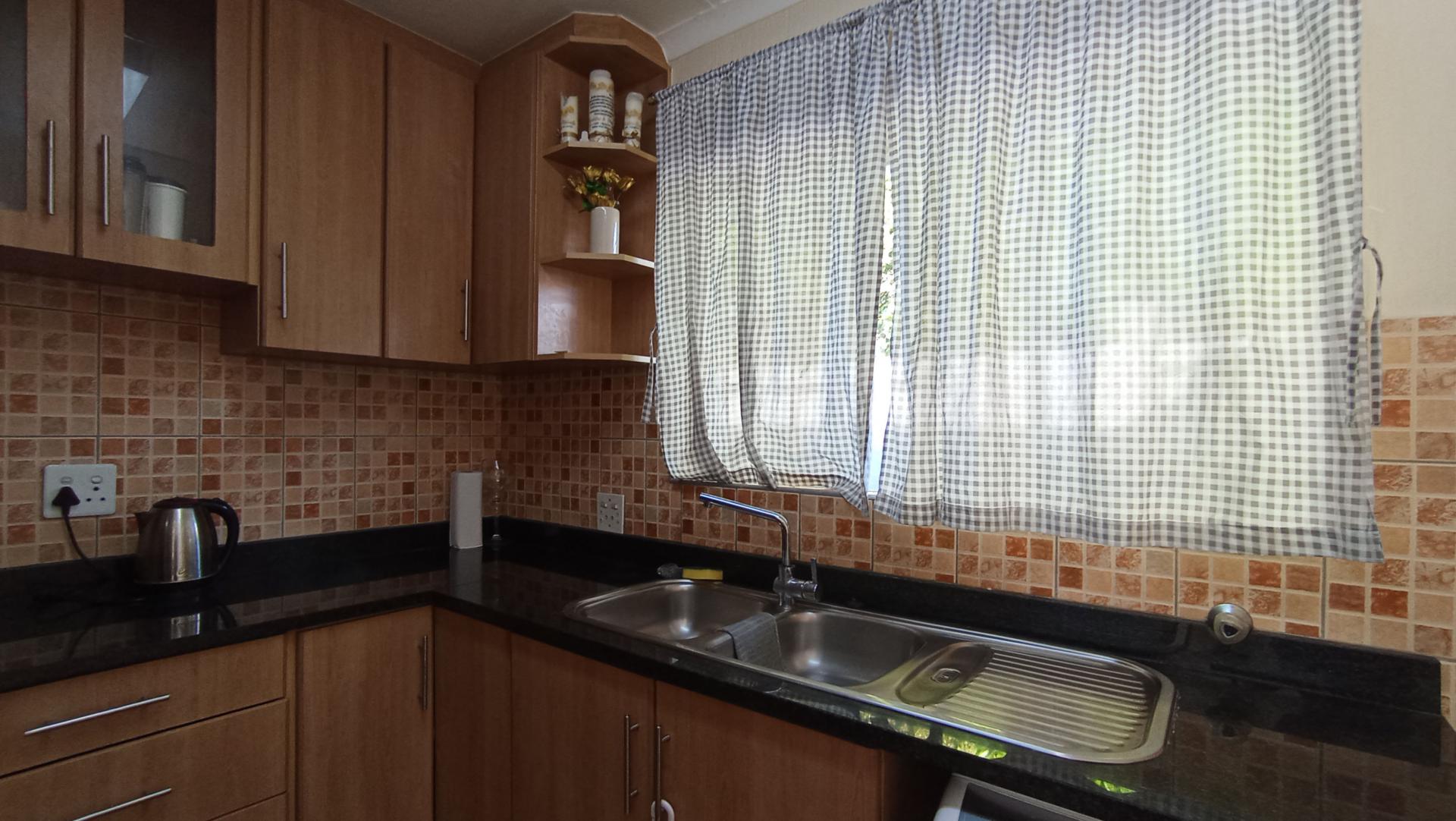 Kitchen - 13 square meters of property in Northwold