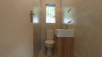 Guest Toilet - 2 square meters of property in Northwold
