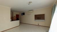 Lounges - 22 square meters of property in Northwold