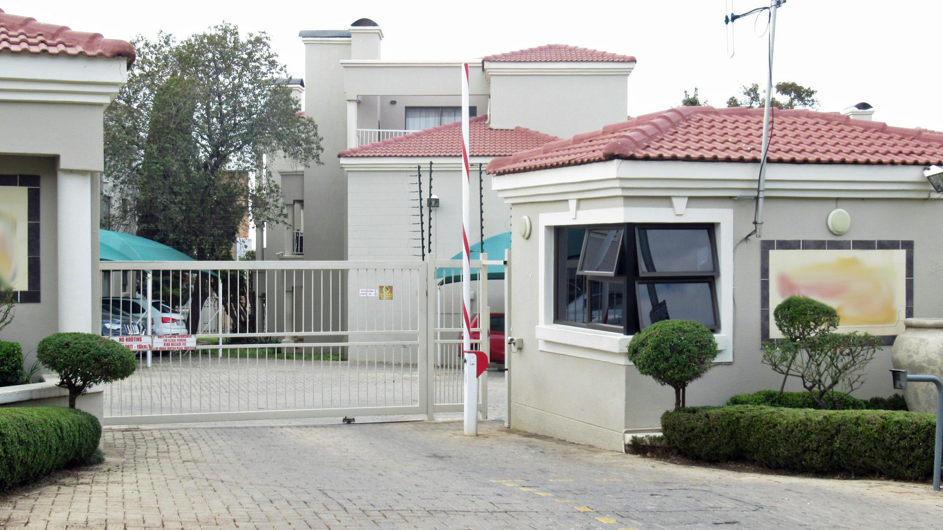 Front View of property in Northwold