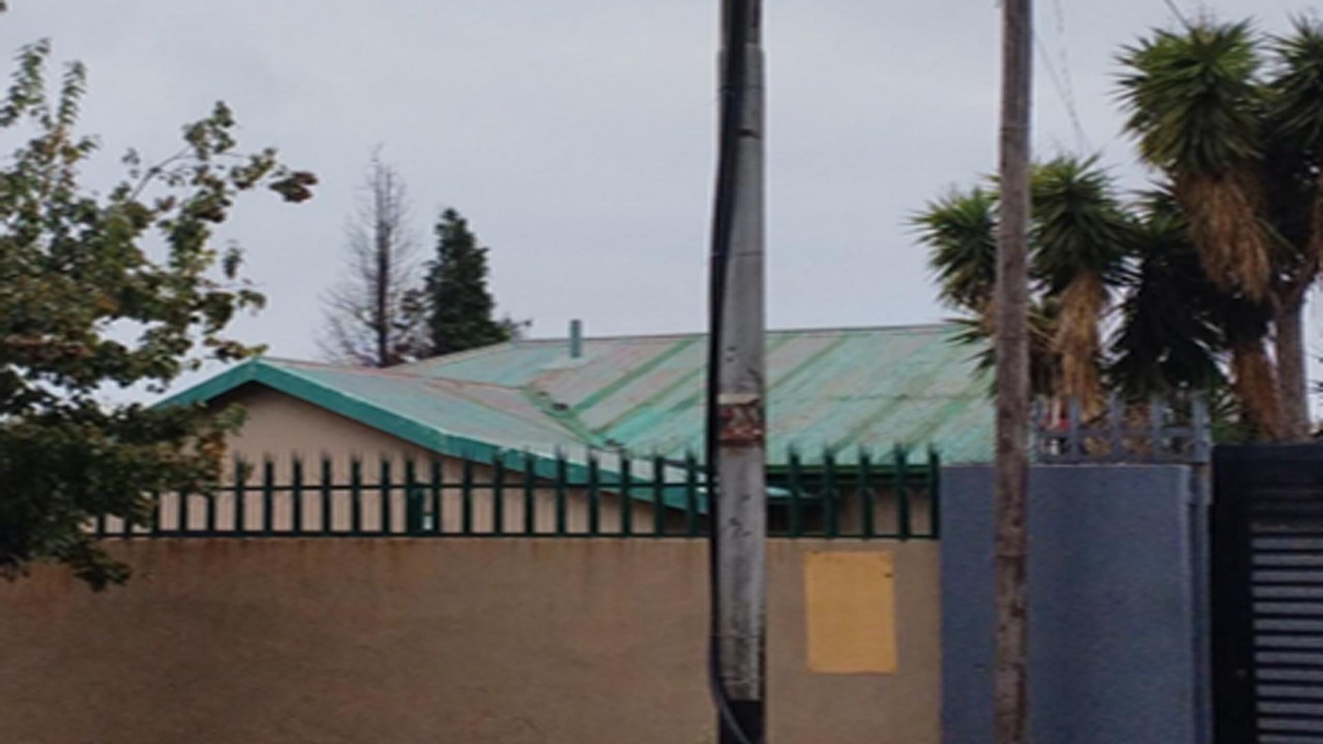 Front View of property in Rewlatch