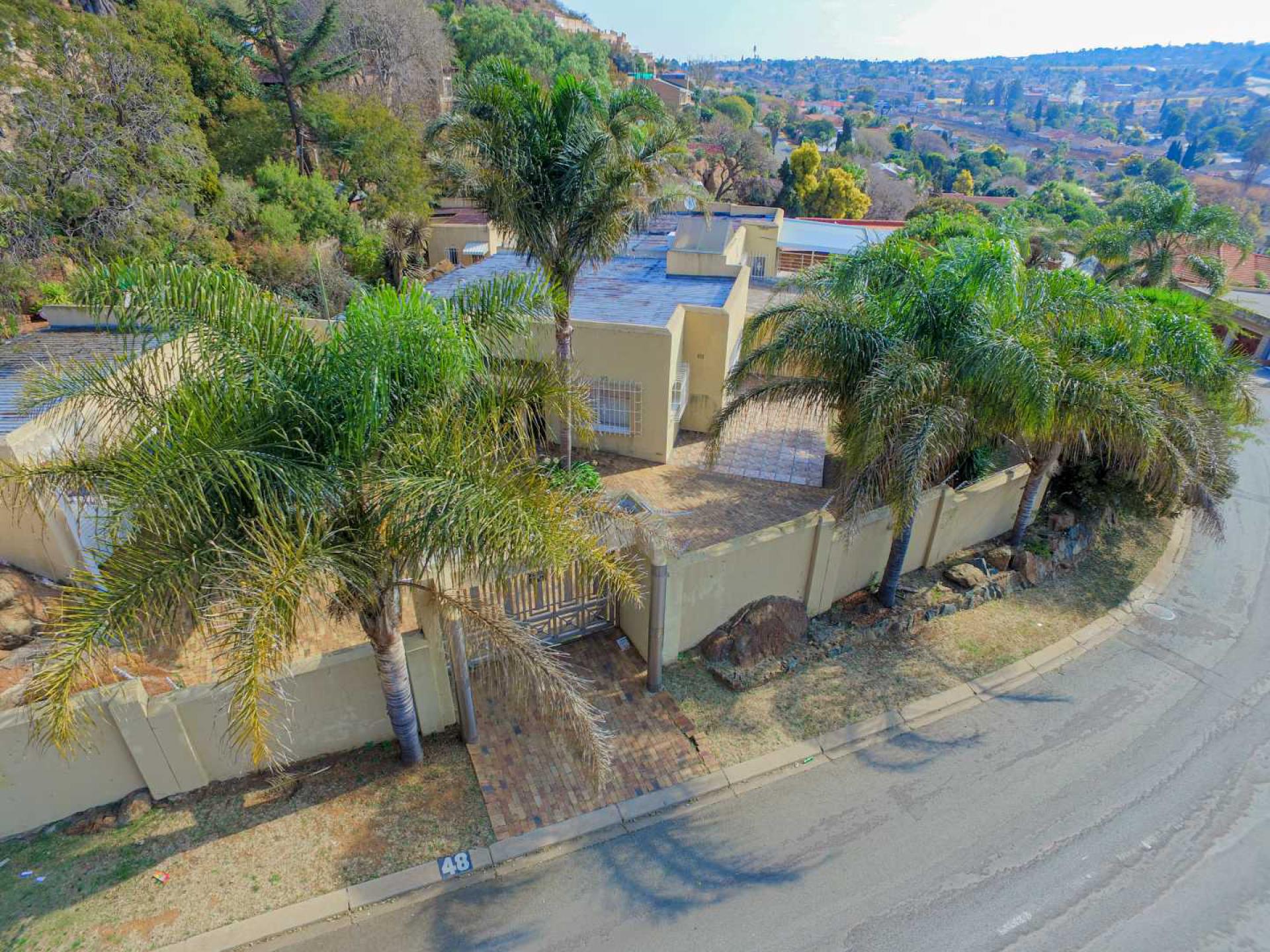  of property in Glenvista