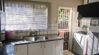 Kitchen - 9 square meters of property in Naturena