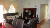 Lounges - 20 square meters of property in Northwold