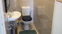 Guest Toilet - 2 square meters of property in Paradise Valley