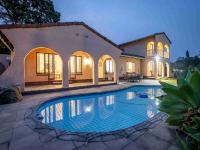  of property in Kloof 