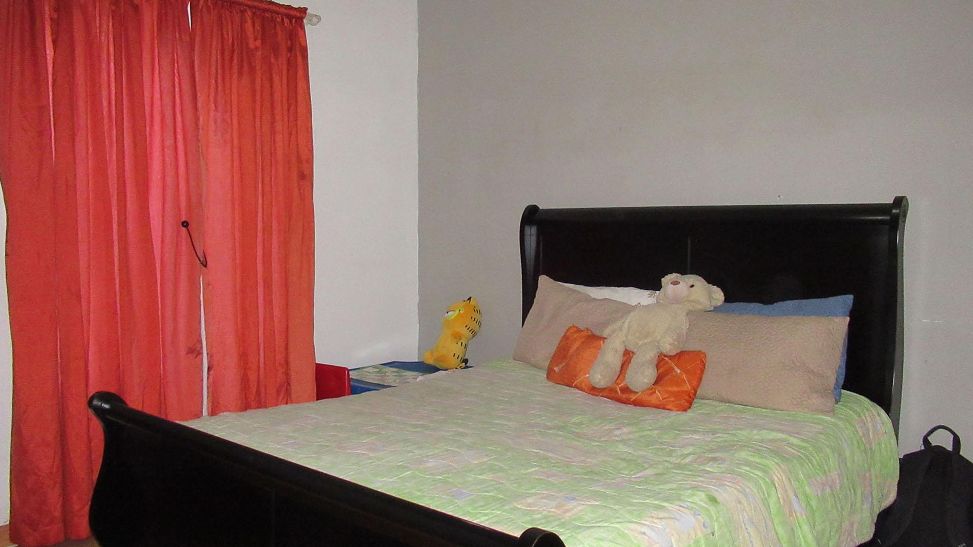 Bed Room 3 - 14 square meters of property in Florida