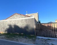 Front View of property in Blue Downs