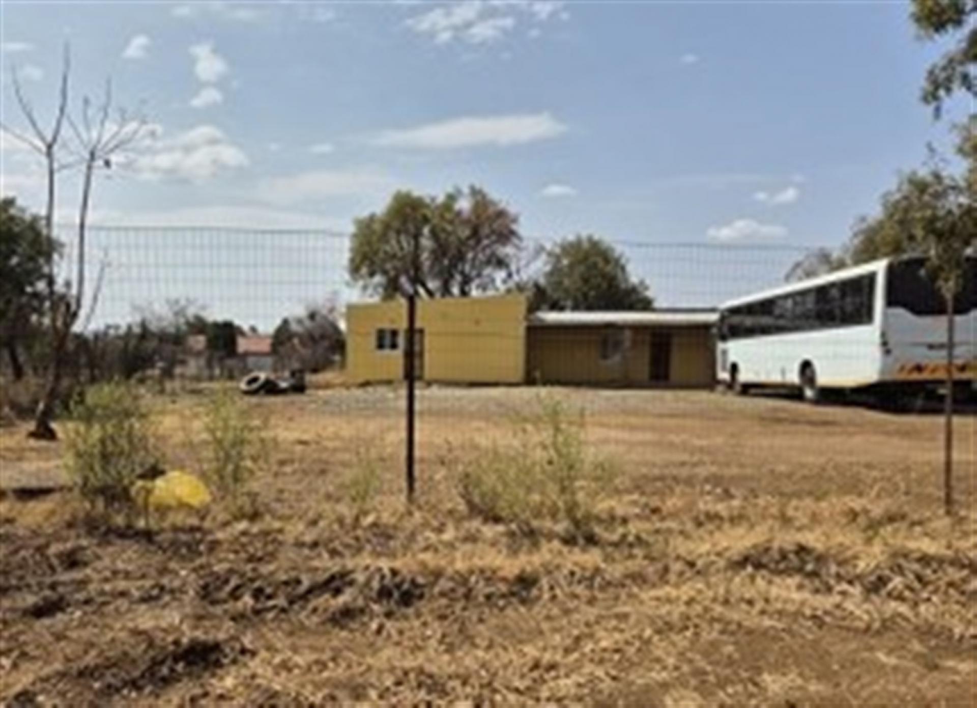 Front View of property in Swartruggens