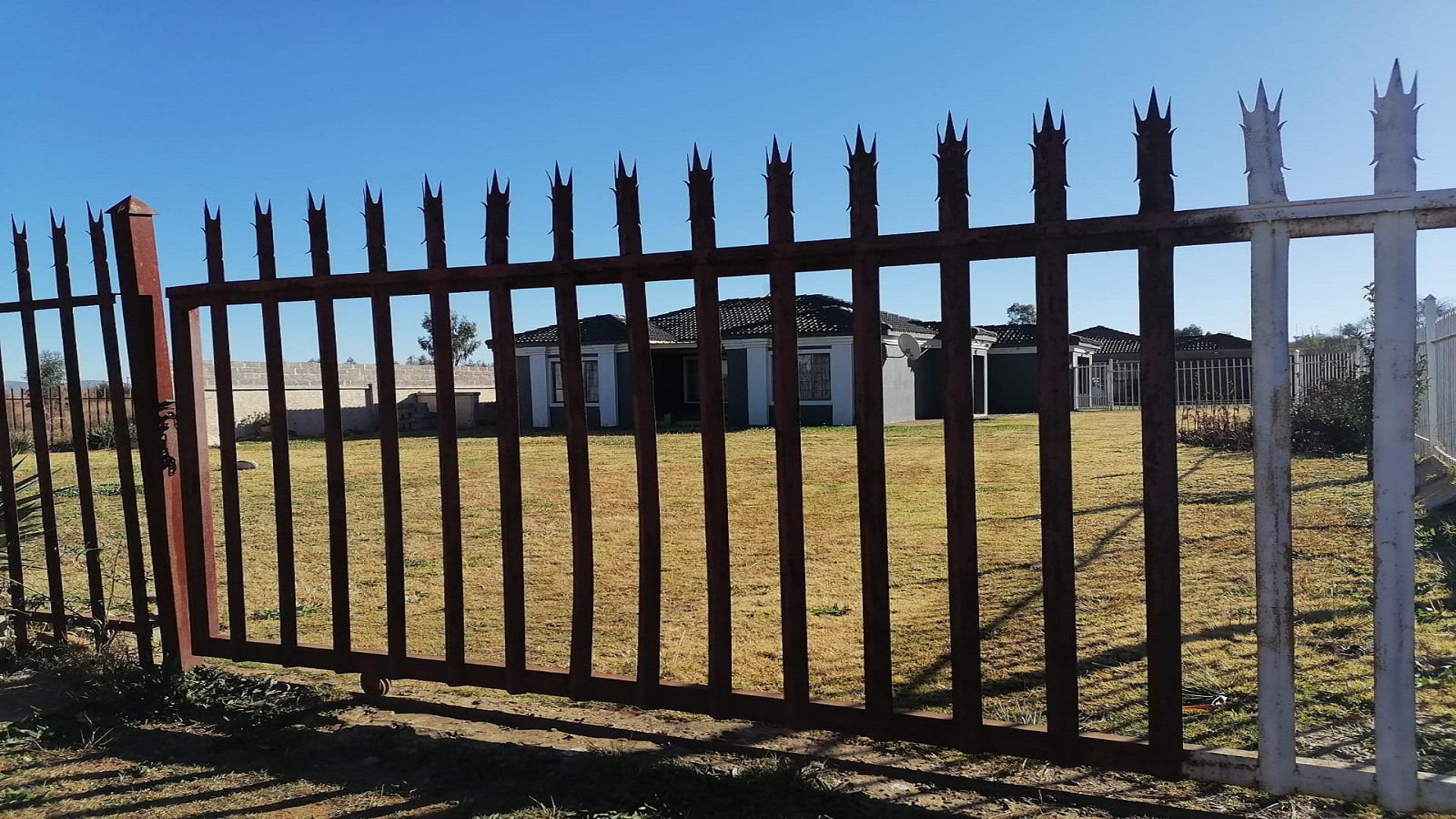 Front View of property in Lydenburg