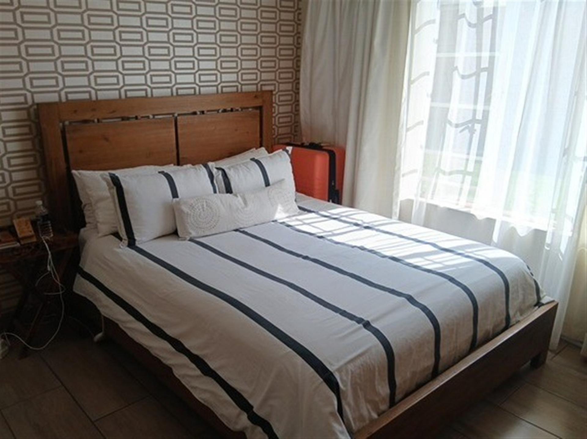 Main Bedroom of property in Meredale