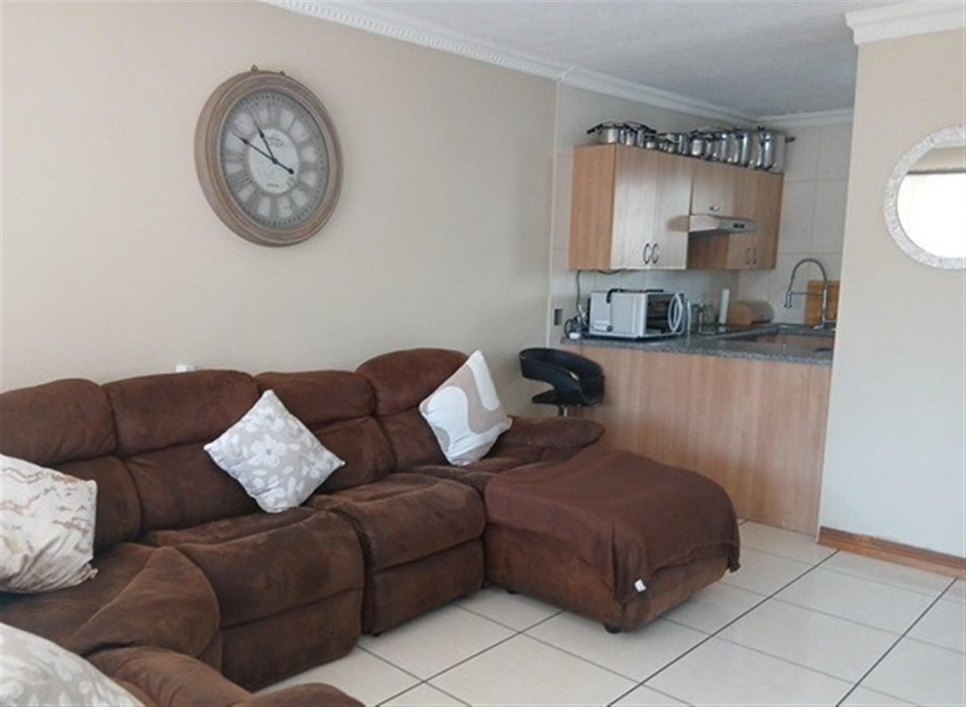 Lounges of property in Meredale