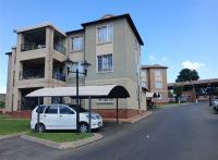 Front View of property in Meredale