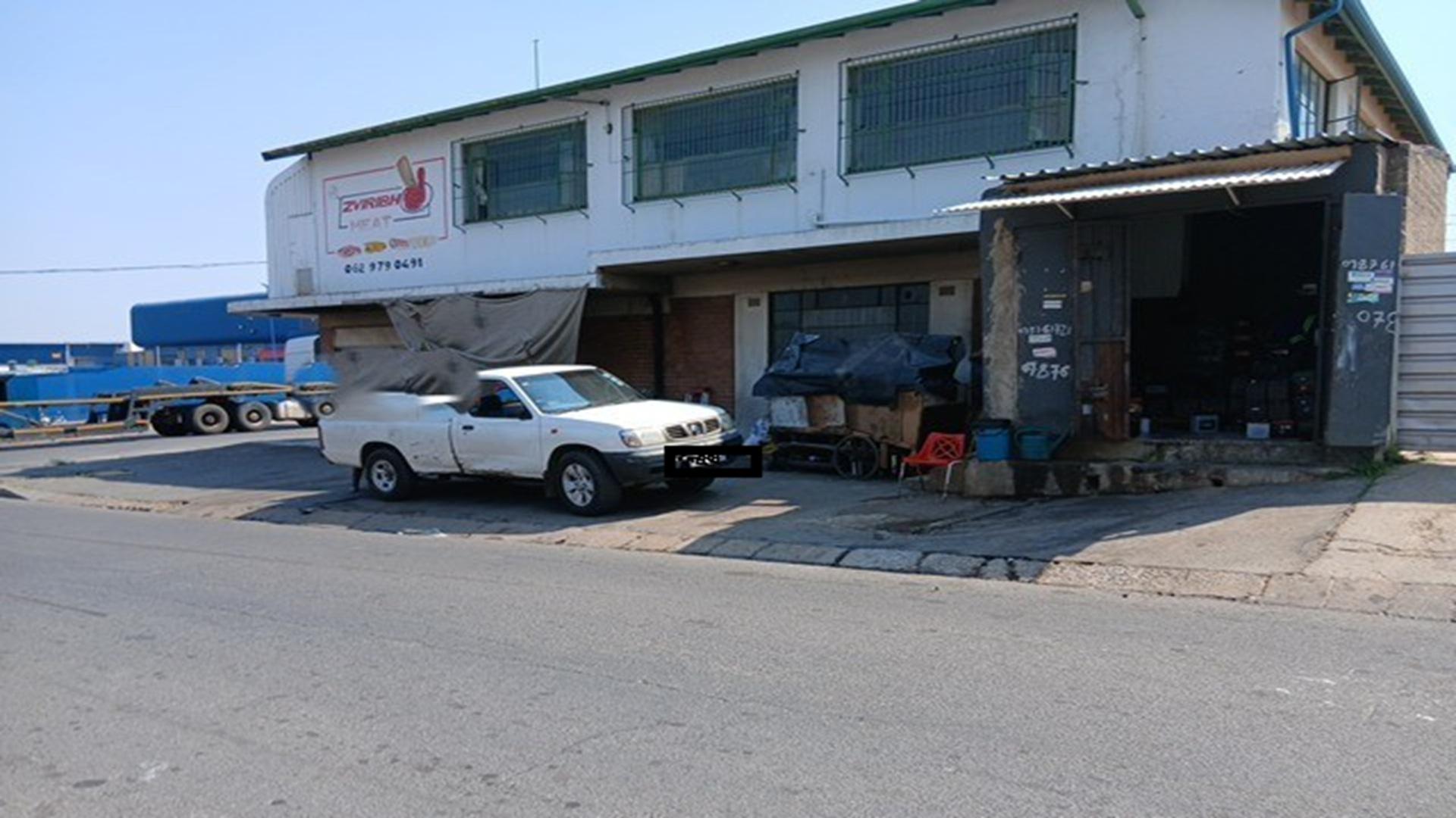 Front View of property in Kew
