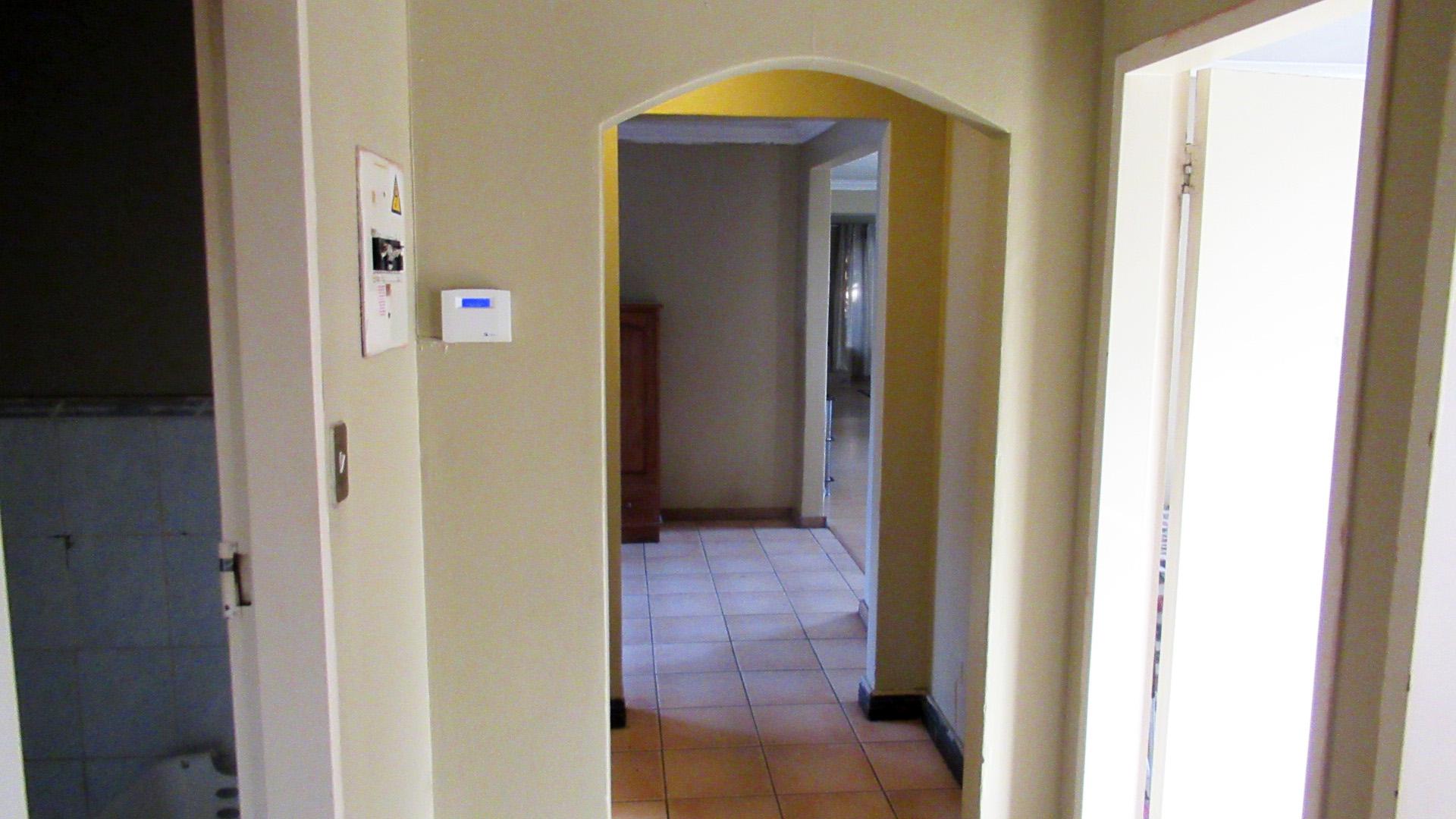 Spaces - 6 square meters of property in Bloubosrand