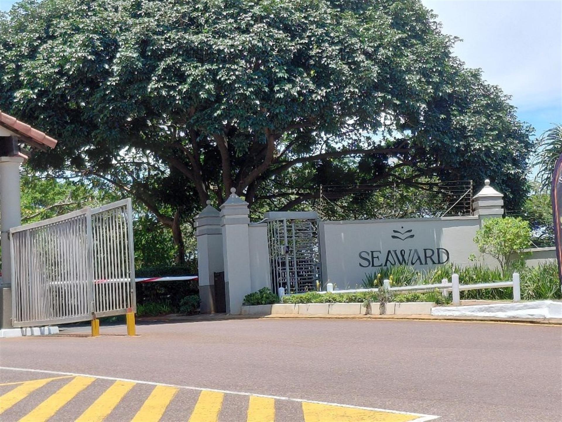 Front View of property in Ballitoville
