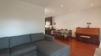 Lounges - 14 square meters of property in Northcliff