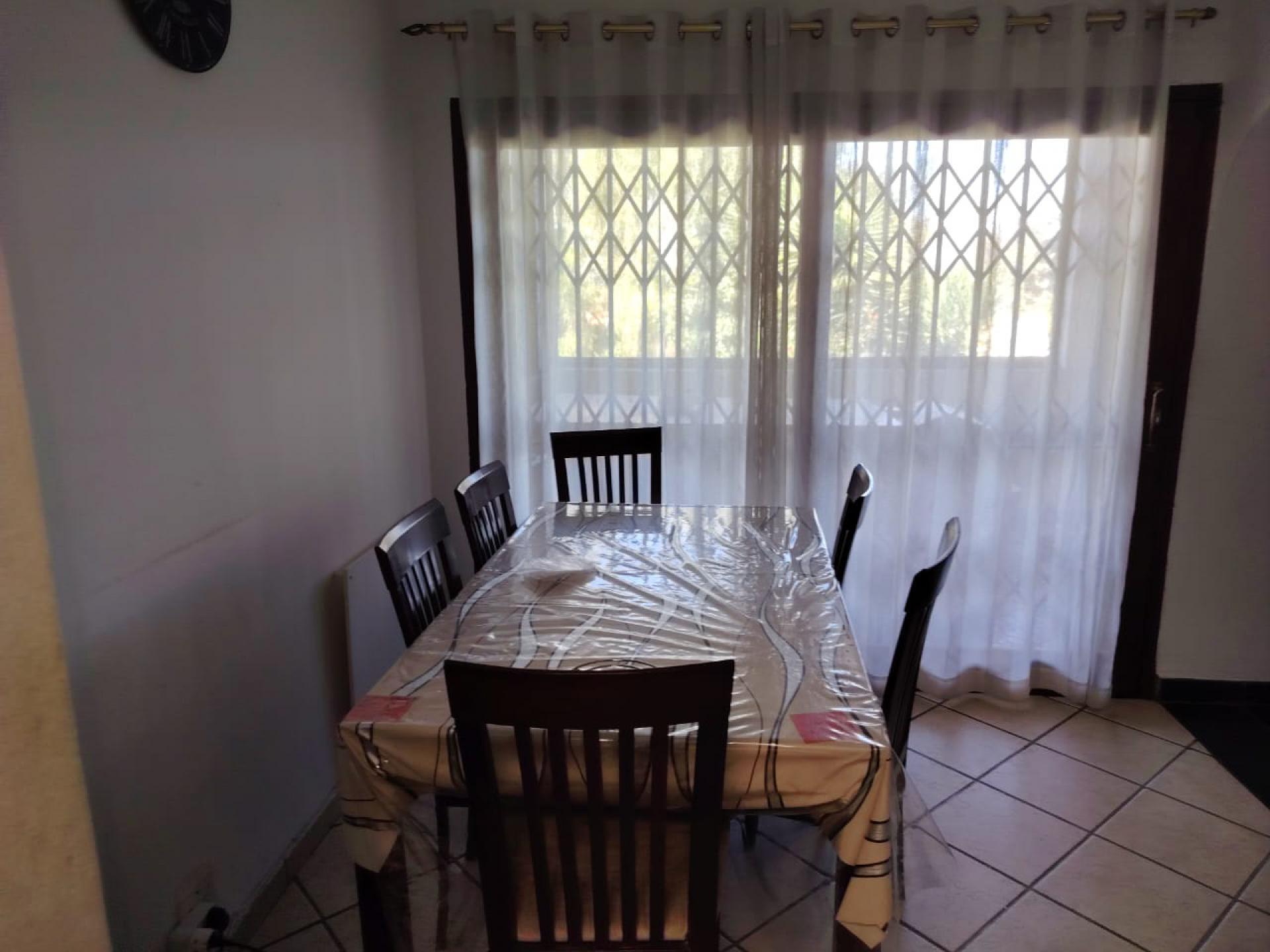 Dining Room - 41 square meters of property in Northcliff