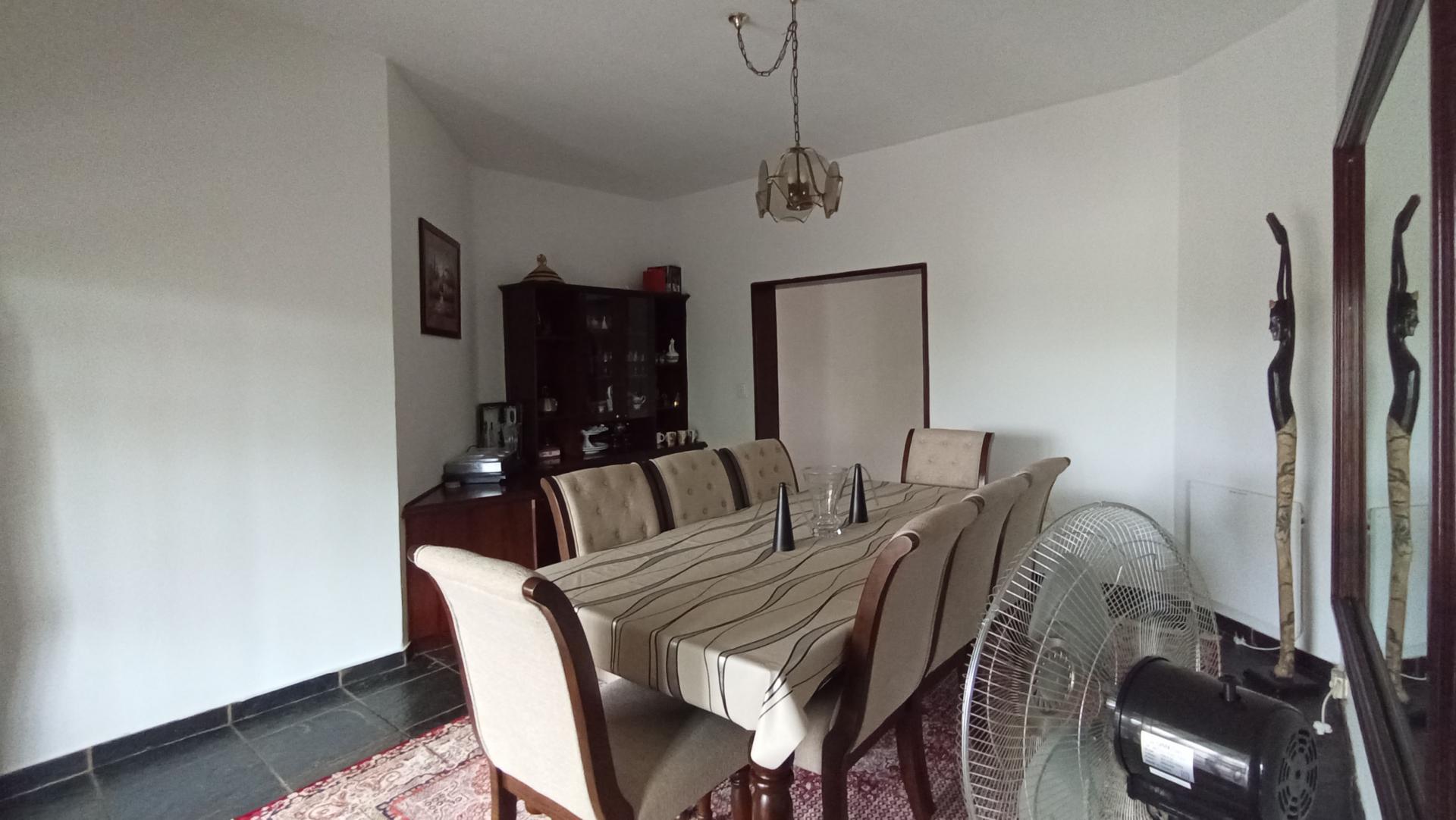 Dining Room - 41 square meters of property in Northcliff