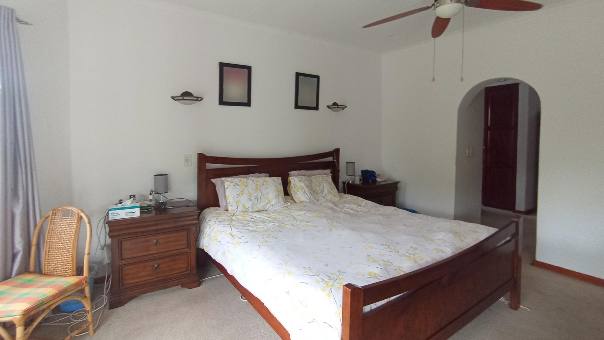 Main Bedroom - 38 square meters of property in Northcliff