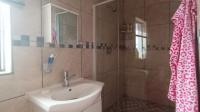 Bathroom 1 - 7 square meters of property in Northcliff