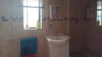 Bathroom 1 - 7 square meters of property in Northcliff