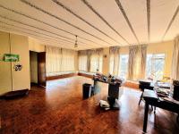  of property in De Deur