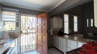 Kitchen - 9 square meters of property in The Reeds